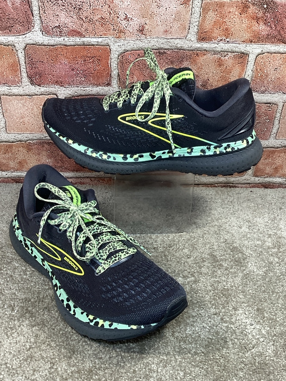 Brooks Glycerin 19 Electric Cheetah women’s running shoes sneakers size 8.5